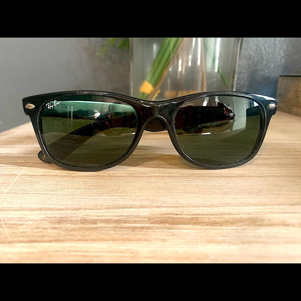 Ray-Ban Wayfarer Sunglasses